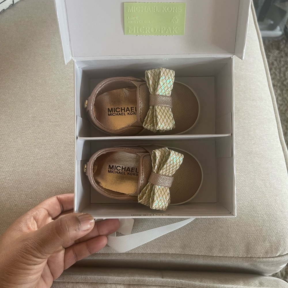 Infant girls Michael Kors Shoes